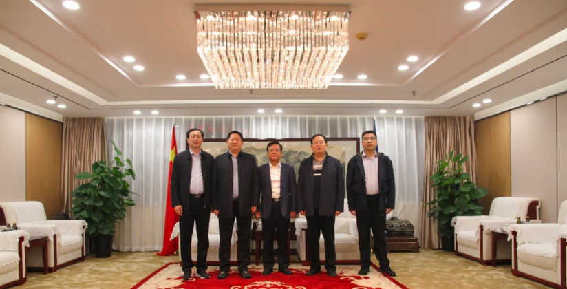 威海市委领导到访北京威海企业商会考察指导工作